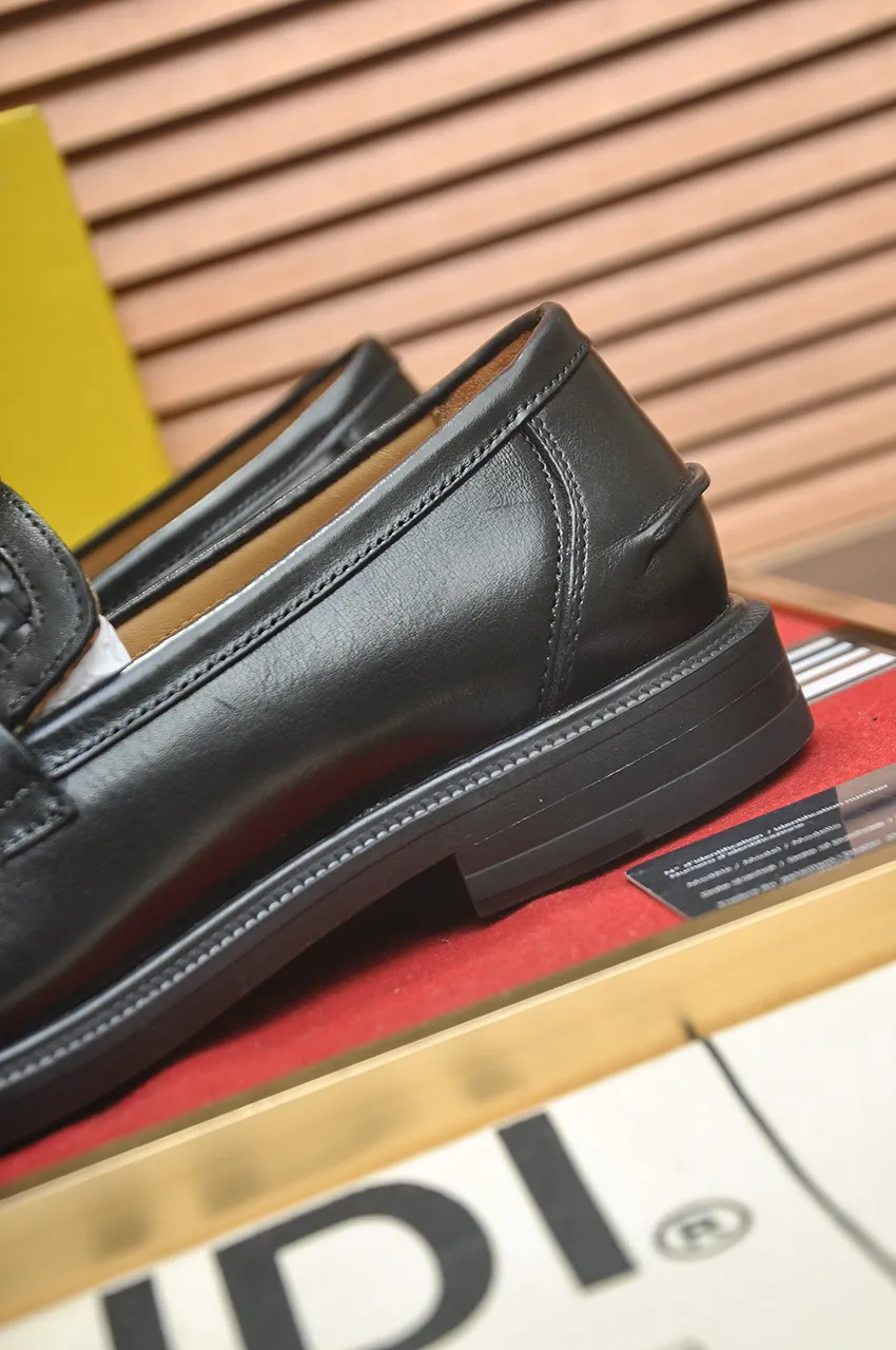 Men's shoes 💰500💶 [FENDI] The latest high-end men's shoes in Hong Kong! Original quality. The upper is made of imported cowhide material and cowhide lining! Super comfortable on the foot, original wear-resistant outsole, luxurious, fashionable, casual and versatile! Size: 38-45 (45 customized)